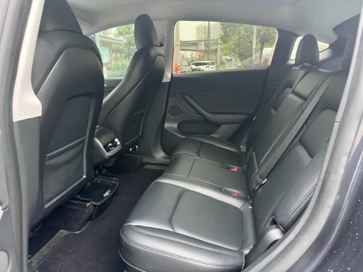 2024 Iveco OuSheng BEV 77.28KWH,autocango,china used car exporter,china ev exporter,chinese used car exporter,chinese used ev exporter