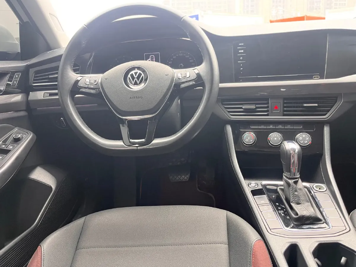 2021 Volkswagen Bora 1.5L 113HP L4 6AT,autocango,china used car exporter,china ev exporter,chinese used car exporter,chinese used ev exporter