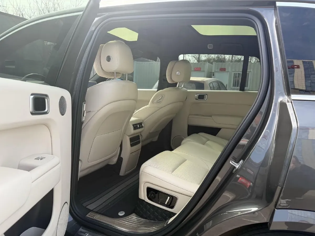 2023 Li L7 Range Extended 154HP REEV 40.9KWH,autocango,china used car exporter,china ev exporter,chinese used car exporter,chinese used ev exporter