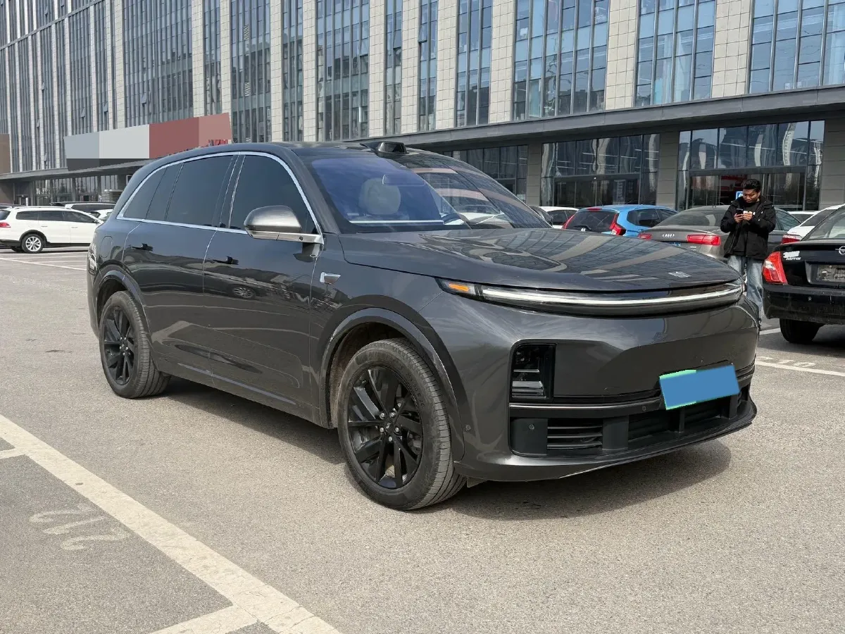 2023 Li L7 Range Extended 154HP REEV 40.9KWH,autocango,china used car exporter,china ev exporter,chinese used car exporter,chinese used ev exporter