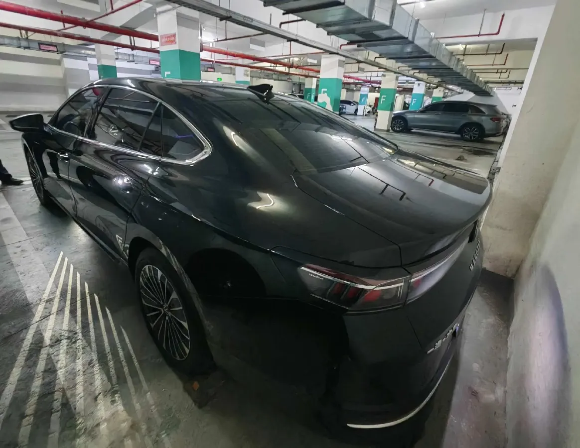 2024 Volkswagen Magotan 2.0T 220HP L4 7DCT,autocango,china used car exporter,china ev exporter,chinese used car exporter,chinese used ev exporter