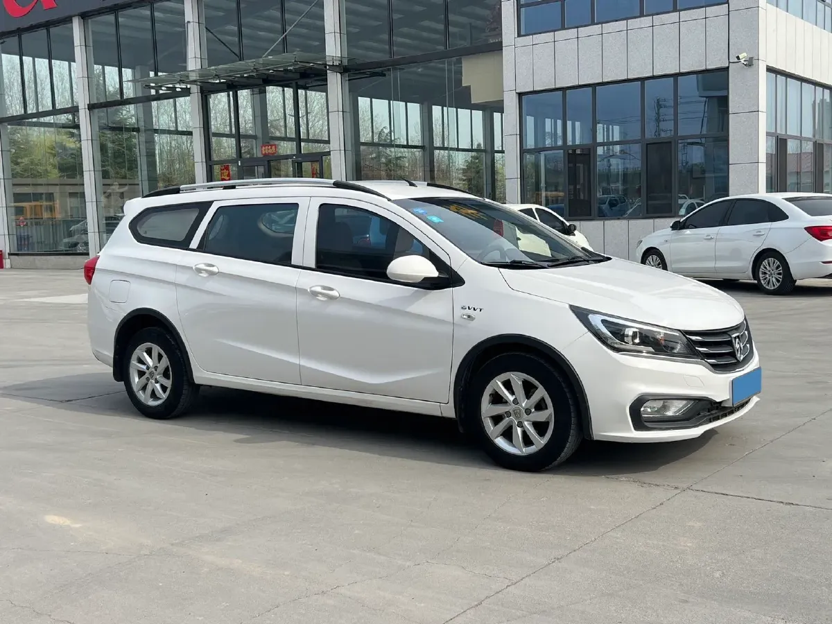 2017 BaoJun 310W 1.5L 112HP L4 6MT,autocango,china used car exporter,china ev exporter,chinese used car exporter,chinese used ev exporter