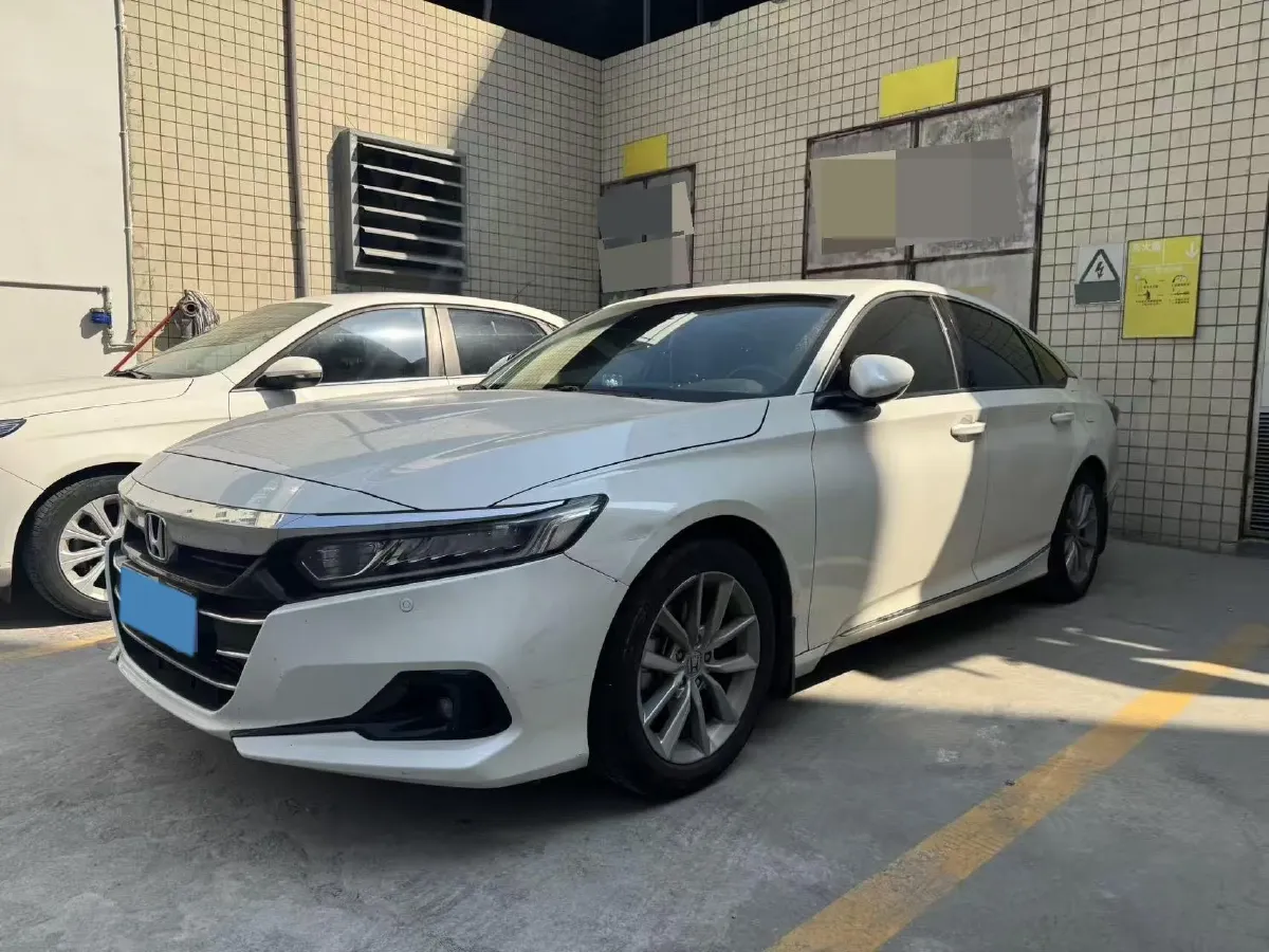 2022 Honda Accord 1.5T 194HP L4 CVT,autocango,china used car exporter,china ev exporter,chinese used car exporter,chinese used ev exporter