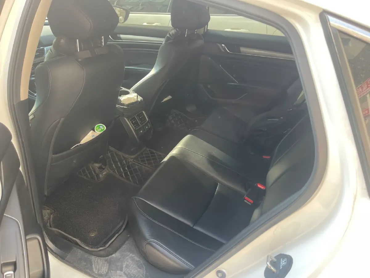 2022 Honda Accord 1.5T 194HP L4 CVT,autocango,china used car exporter,china ev exporter,chinese used car exporter,chinese used ev exporter