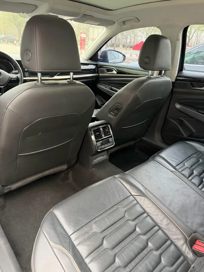 2019 Skoda Kodiak 2.0T 186HP L4 7DCT,autocango,china used car exporter,china ev exporter,chinese used car exporter,chinese used ev exporter