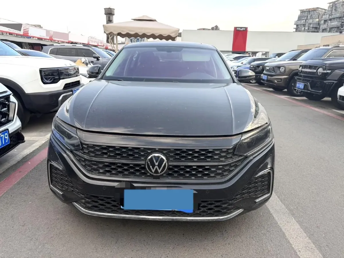 2023 Volkswagen Passat 2.0T 186HP L4 7DCT,autocango,china used car exporter,china ev exporter,chinese used car exporter,chinese used ev exporter
