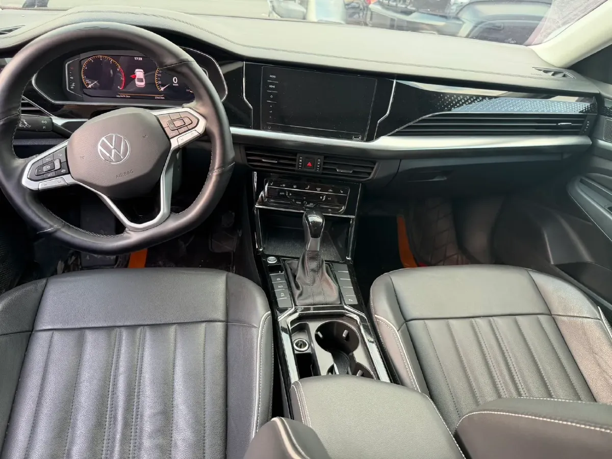 2023 Volkswagen Passat 2.0T 186HP L4 7DCT,autocango,china used car exporter,china ev exporter,chinese used car exporter,chinese used ev exporter