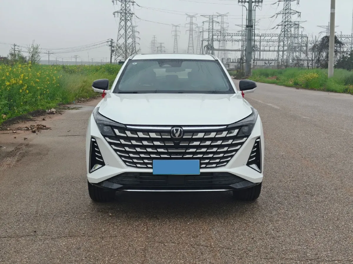 2025 ChangAn UNI-Z 1.5L 98HP L4 E-CVT PHEV,autocango,china used car exporter,china ev exporter,chinese used car exporter,chinese used ev exporter
