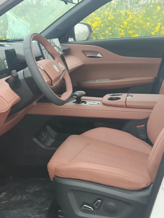 2025 ChangAn UNI-Z 1.5L 98HP L4 E-CVT PHEV,autocango,china used car exporter,china ev exporter,chinese used car exporter,chinese used ev exporter