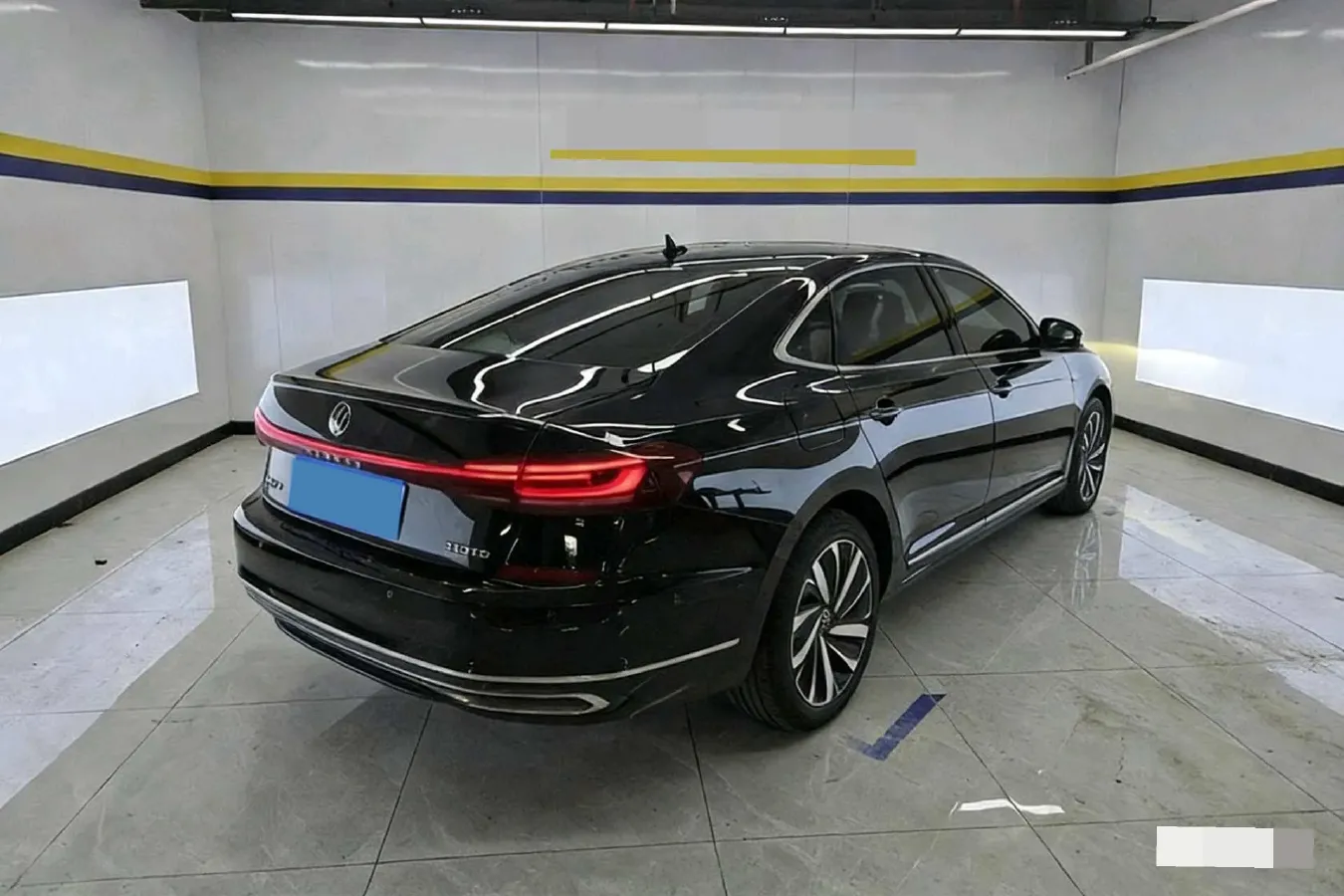 2021 Volkswagen Passat 2.0T 186HP L4 7DCT,autocango,china used car exporter,china ev exporter,chinese used car exporter,chinese used ev exporter