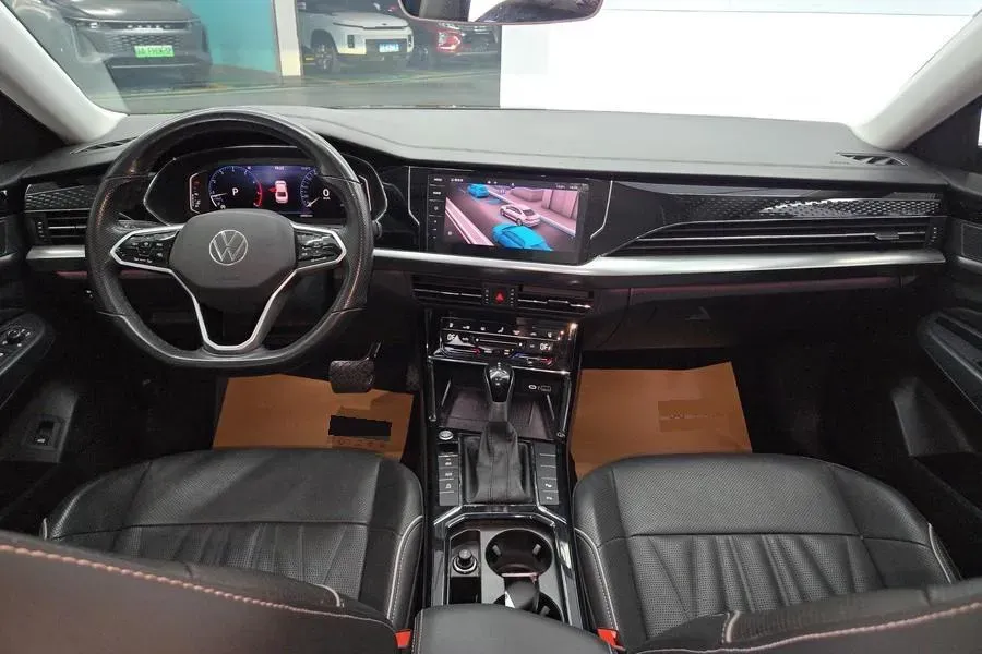 2021 Volkswagen Passat 2.0T 186HP L4 7DCT,autocango,china used car exporter,china ev exporter,chinese used car exporter,chinese used ev exporter