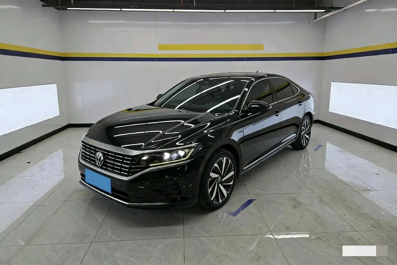 2021 Volkswagen Passat 2.0T 186HP L4 7DCT,autocango,china used car exporter,china ev exporter,chinese used car exporter,chinese used ev exporter