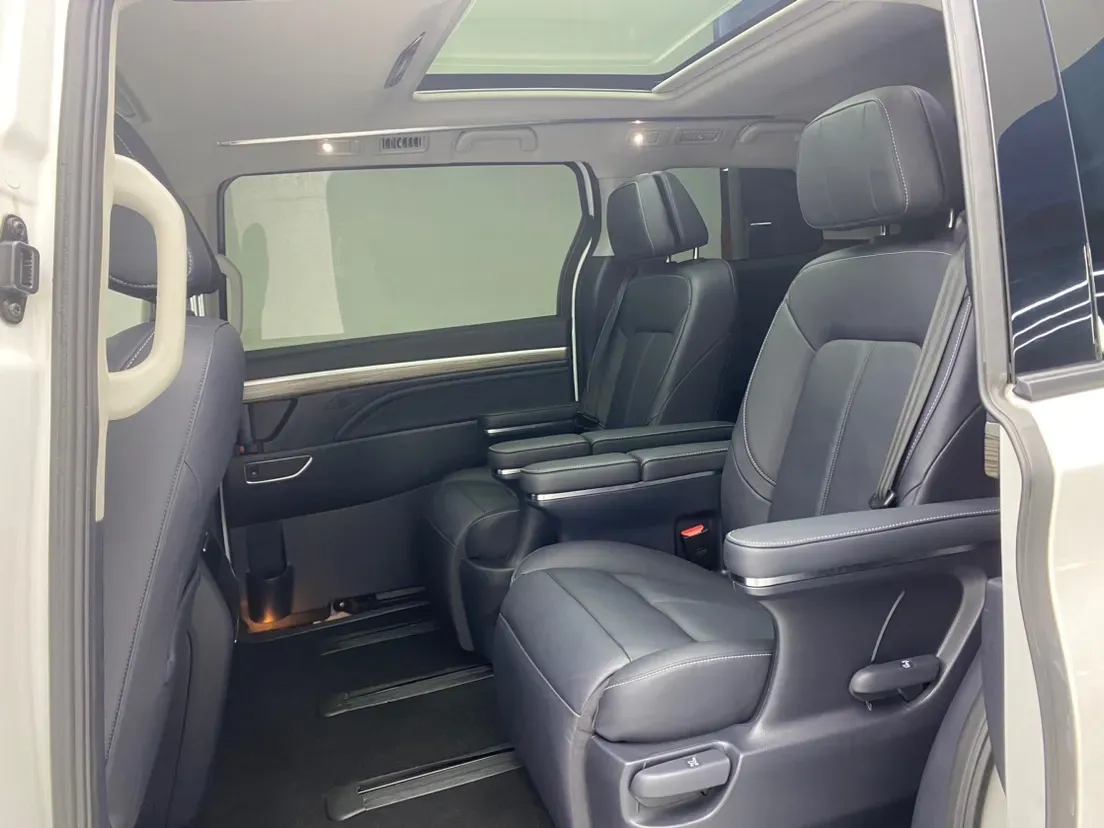 2023 GAC Trumpchi M8 2.0T 252HP L4 8AT,autocango,china used car exporter,china ev exporter,chinese used car exporter,chinese used ev exporter