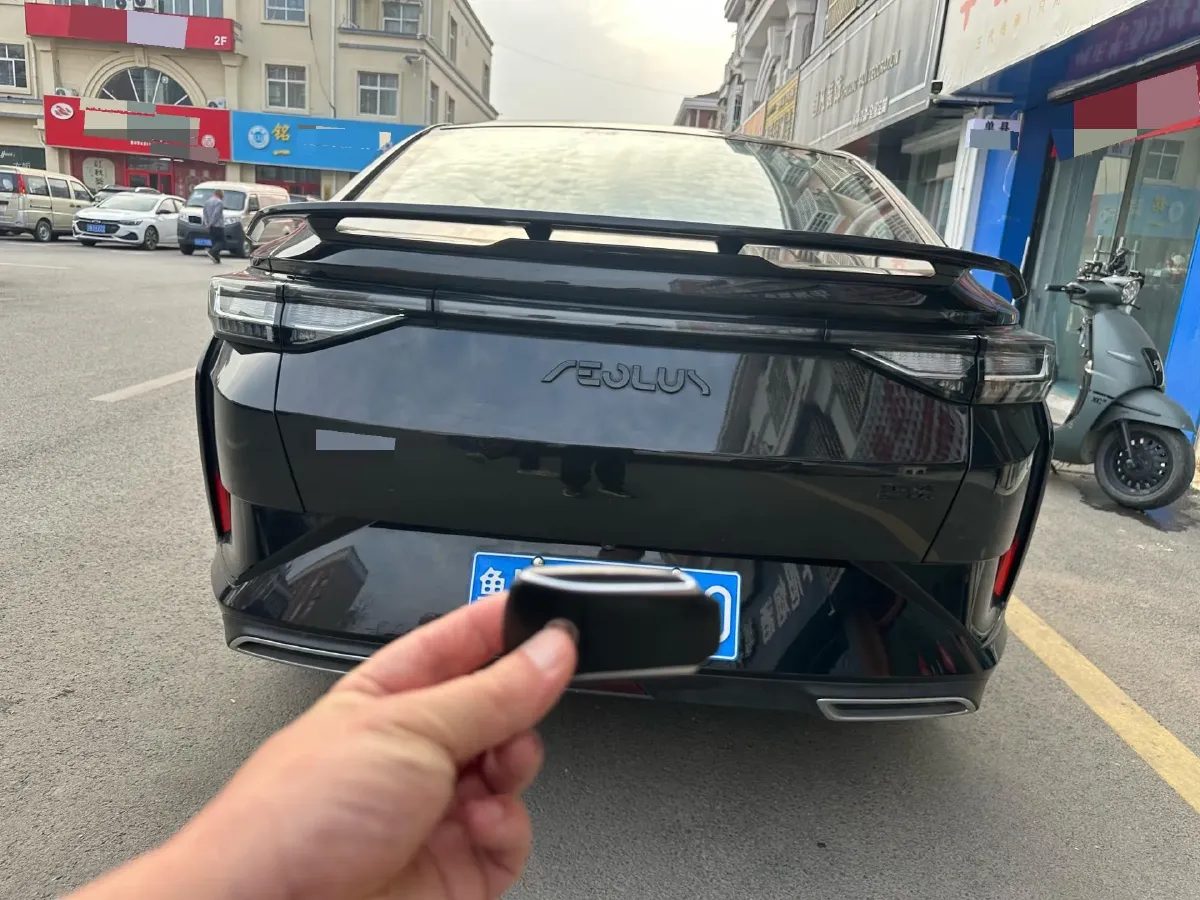2023 DongFeng Aeolus YiXuan 1.5L 125HP L4 6DCT,autocango,china used car exporter,china ev exporter,chinese used car exporter,chinese used ev exporter