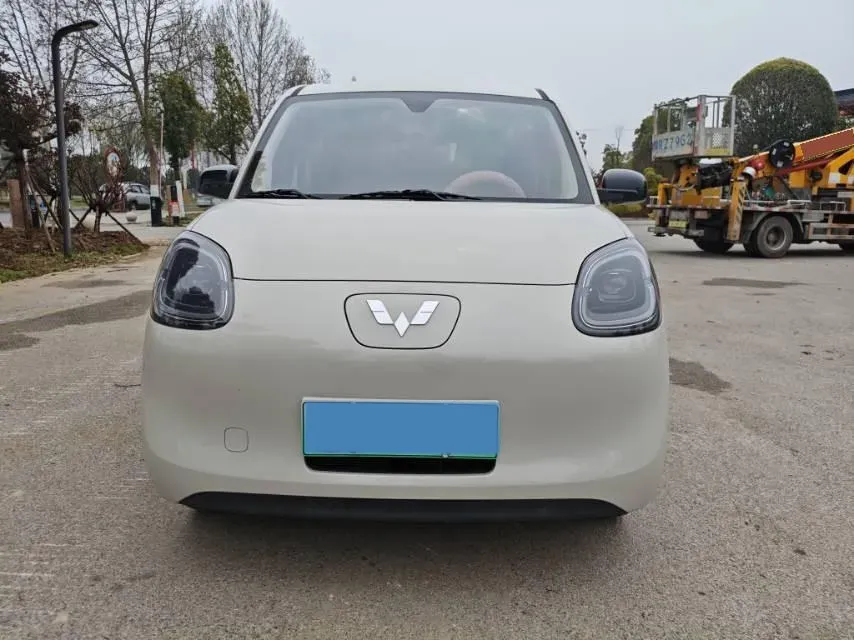 2025 WuLing HongGuang MINI EV BEV 16.2KWH,autocango,china used car exporter,china ev exporter,chinese used car exporter,chinese used ev exporter