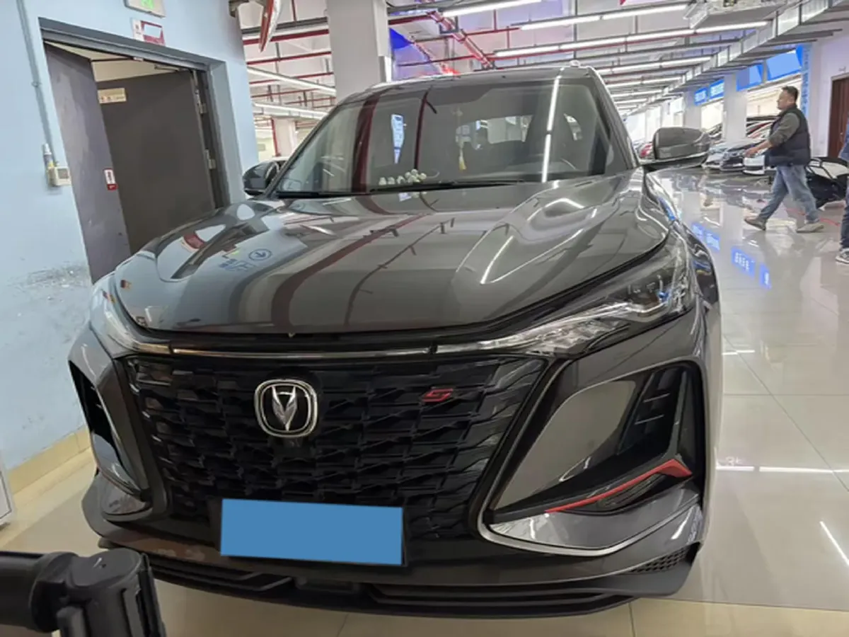 2022 ChangAn CS75 Plus 1.5T 178HP L4 6AT,autocango,china used car exporter,china ev exporter,chinese used car exporter,chinese used ev exporter