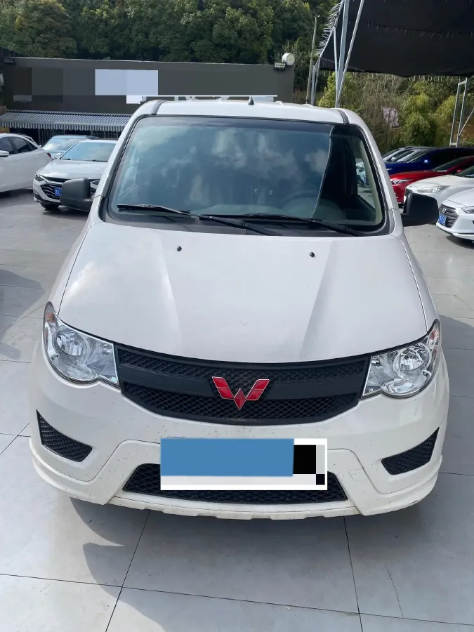 2015 WuLing HongGuang 1.2L 86HP L4 5MT,autocango,china used car exporter,china ev exporter,chinese used car exporter,chinese used ev exporter