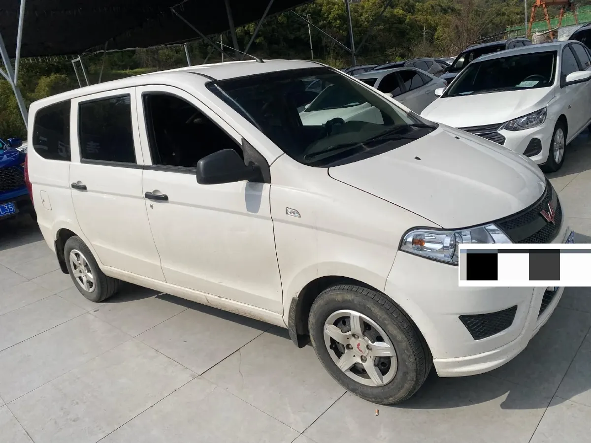 2015 WuLing HongGuang 1.2L 86HP L4 5MT,autocango,china used car exporter,china ev exporter,chinese used car exporter,chinese used ev exporter