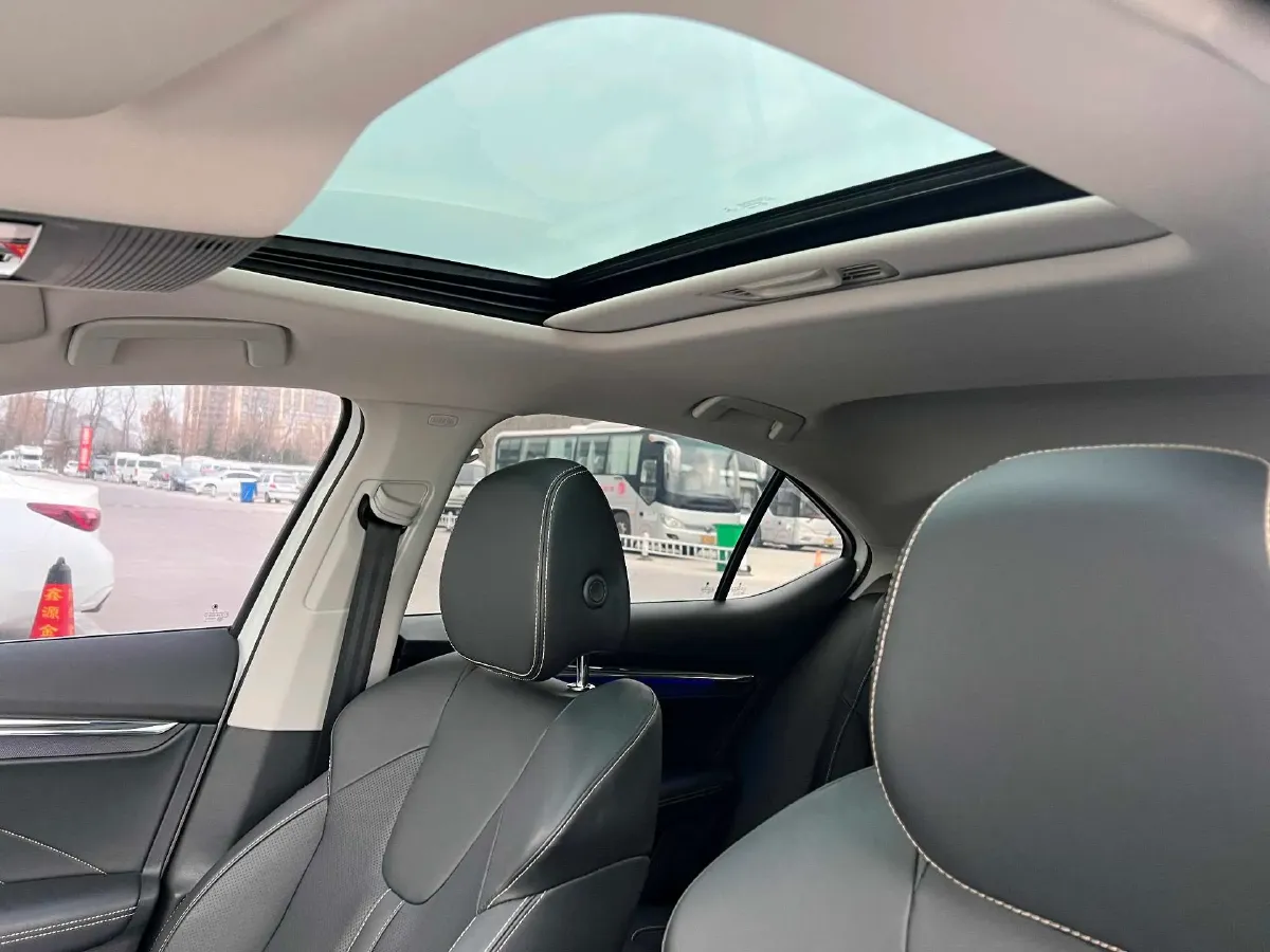 2021 Skoda Octavia 1.4T 150HP L4 7DCT,autocango,china used car exporter,china ev exporter,chinese used car exporter,chinese used ev exporter