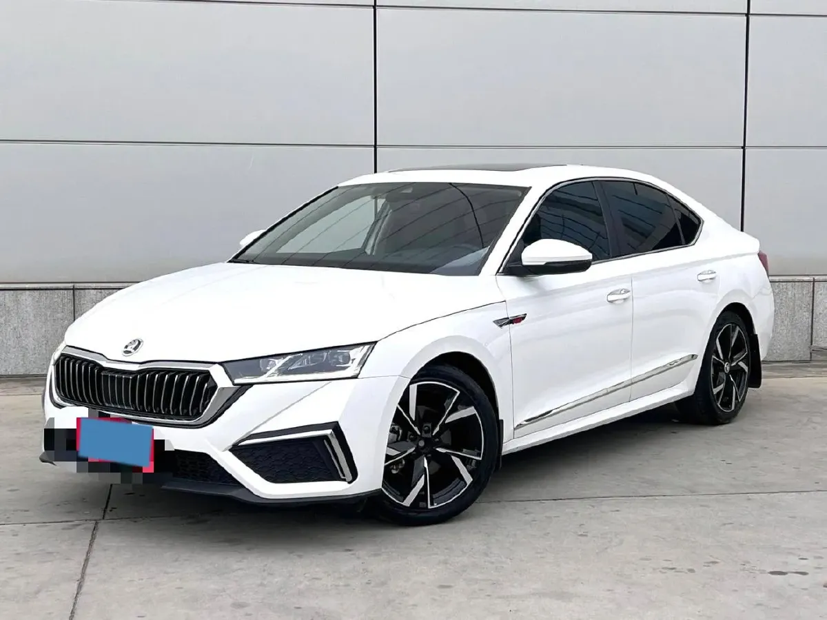 2021 Skoda Octavia 1.4T 150HP L4 7DCT,autocango,china used car exporter,china ev exporter,chinese used car exporter,chinese used ev exporter