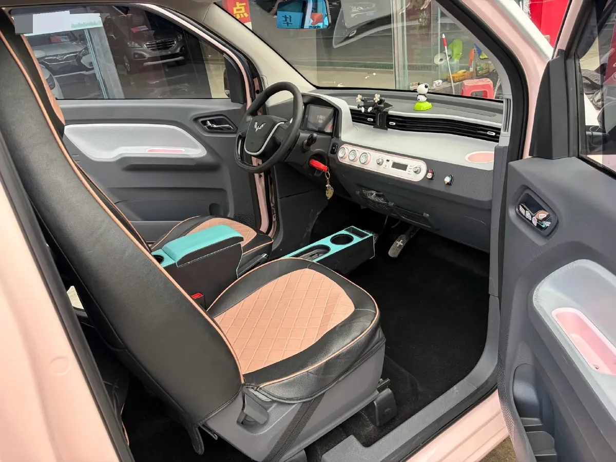 2020 WuLing HongGuang MINI EV BEV 9.3KWH,autocango,china used car exporter,china ev exporter,chinese used car exporter,chinese used ev exporter