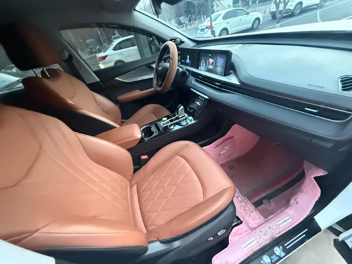 2022 Chery Tiggo 8 Plus 1.6T 197HP L4 7DCT,autocango,china used car exporter,china ev exporter,chinese used car exporter,chinese used ev exporter