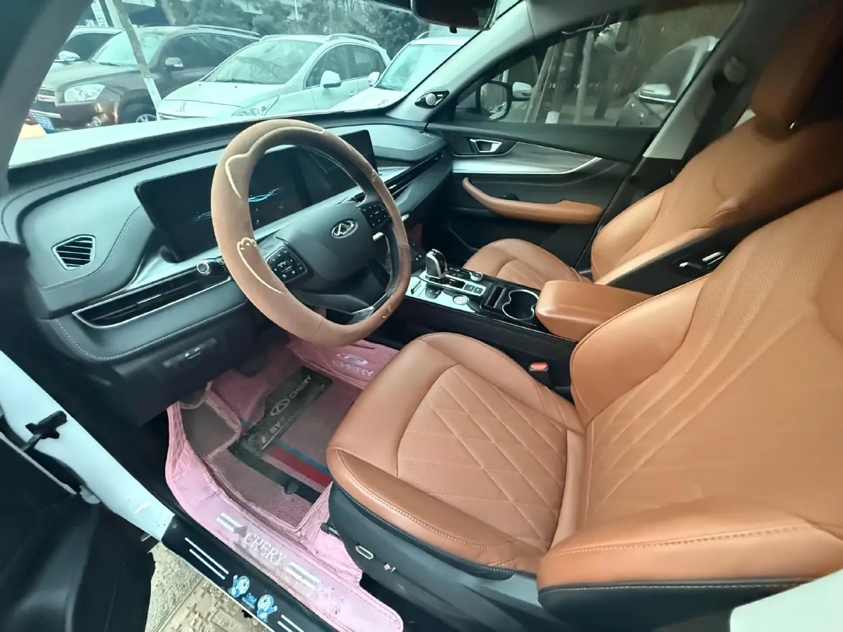 2022 Chery Tiggo 8 Plus 1.6T 197HP L4 7DCT,autocango,china used car exporter,china ev exporter,chinese used car exporter,chinese used ev exporter