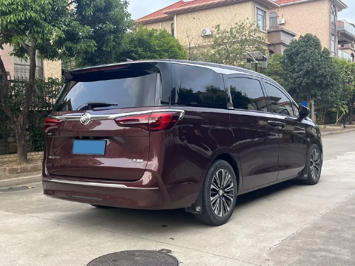 2022 Buick GL8 2.0T 237HP L4 9AT,autocango,china used car exporter,china ev exporter,chinese used car exporter,chinese used ev exporter