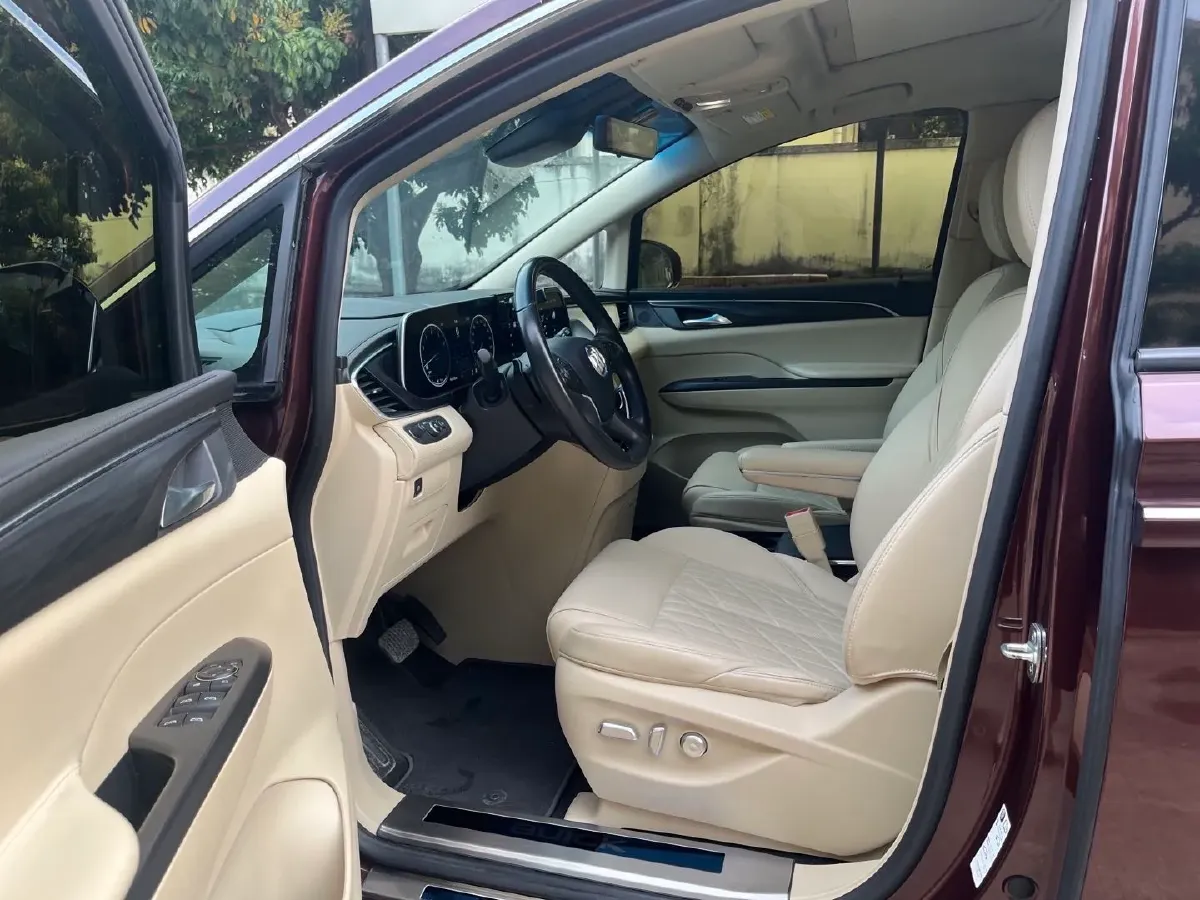 2022 Buick GL8 2.0T 237HP L4 9AT,autocango,china used car exporter,china ev exporter,chinese used car exporter,chinese used ev exporter