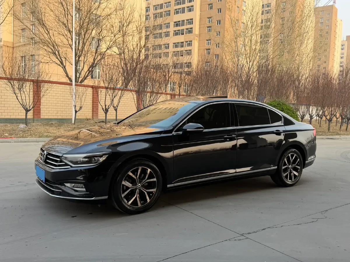 2020 Volkswagen Magotan 2.0T 186HP L4 7DCT,autocango,china used car exporter,china ev exporter,chinese used car exporter,chinese used ev exporter