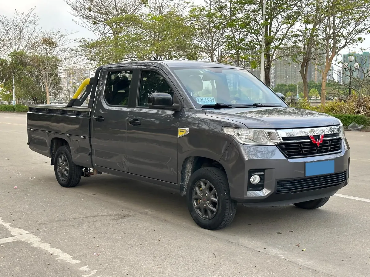 2021 WuLing ZhentTu 1.5L 99HP L4 5MT,autocango,china used car exporter,china ev exporter,chinese used car exporter,chinese used ev exporter