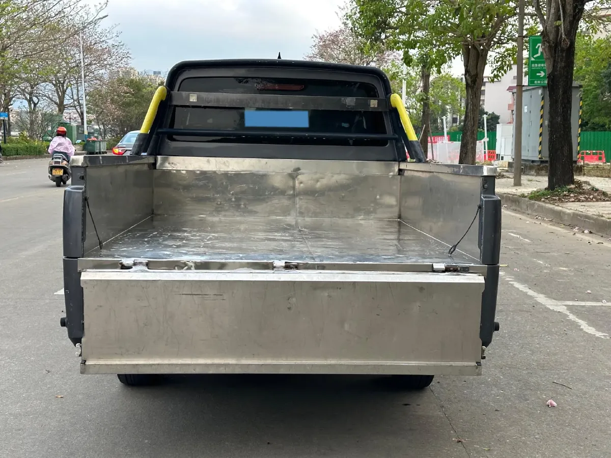 2021 WuLing ZhentTu 1.5L 99HP L4 5MT,autocango,china used car exporter,china ev exporter,chinese used car exporter,chinese used ev exporter