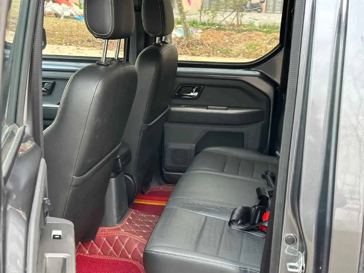 2021 WuLing ZhentTu 1.5L 99HP L4 5MT,autocango,china used car exporter,china ev exporter,chinese used car exporter,chinese used ev exporter