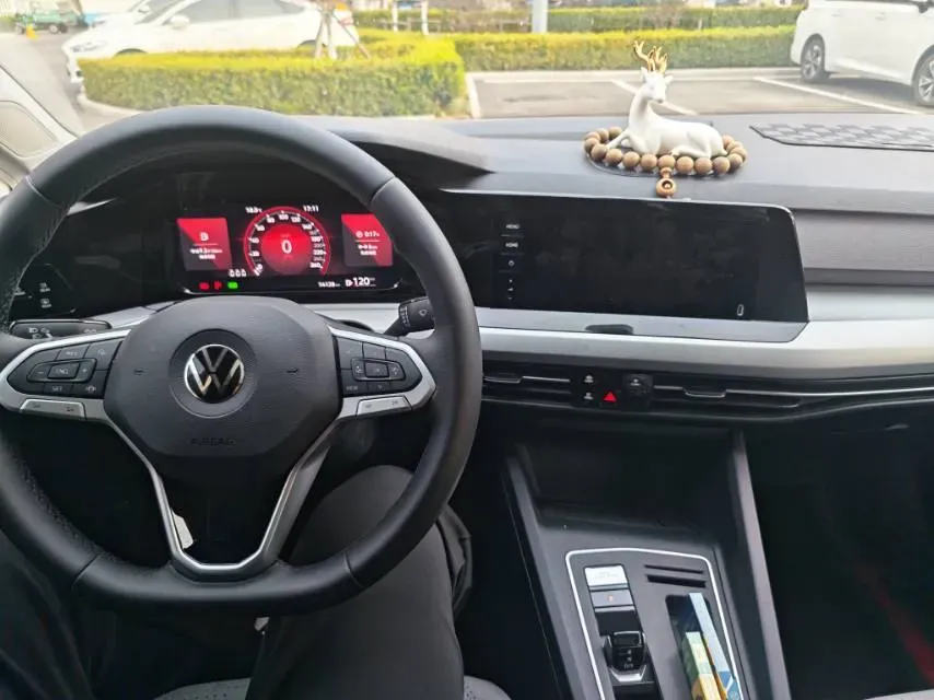 2023 Volkswagen Golf 1.4T 150HP L4 7DCT,autocango,china used car exporter,china ev exporter,chinese used car exporter,chinese used ev exporter