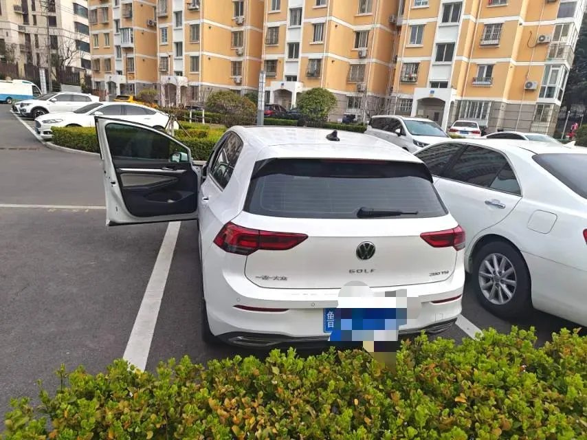 2023 Volkswagen Golf 1.4T 150HP L4 7DCT,autocango,china used car exporter,china ev exporter,chinese used car exporter,chinese used ev exporter