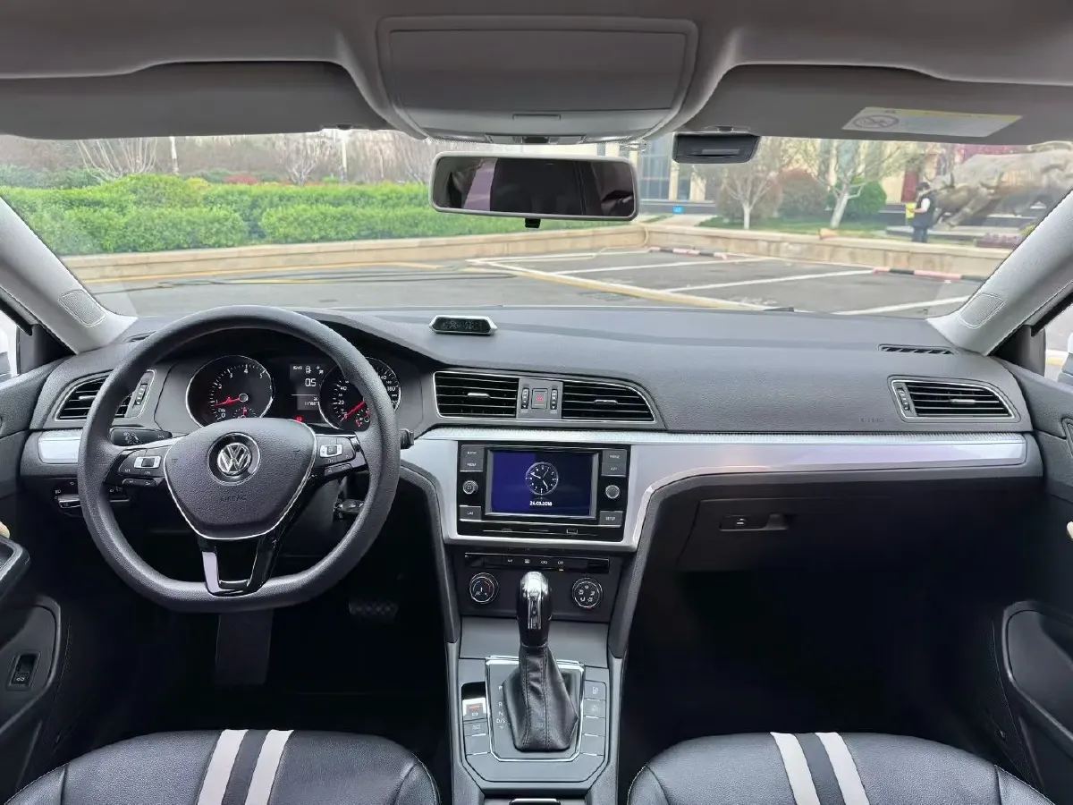 2018 Volkswagen Lamando 1.4T 131HP L4 7DCT,autocango,china used car exporter,china ev exporter,chinese used car exporter,chinese used ev exporter