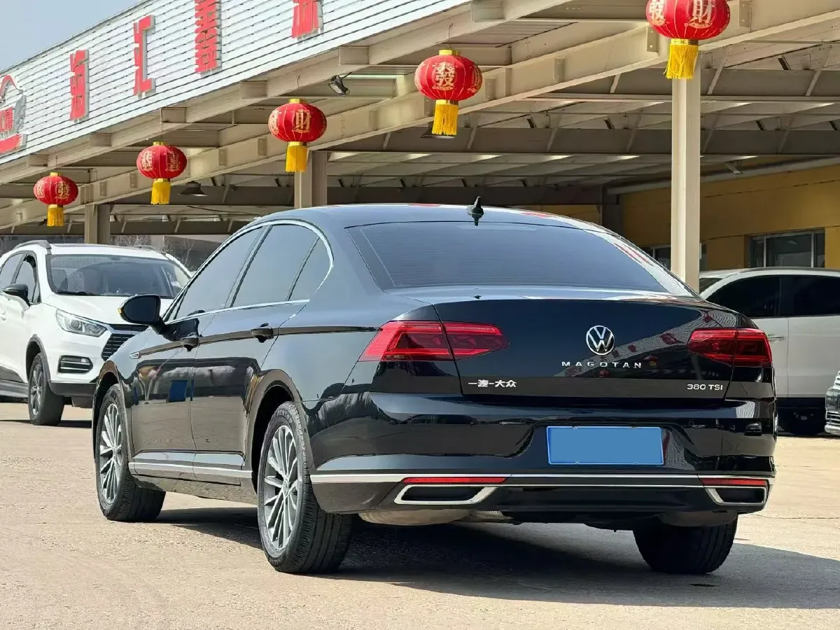 2020 Volkswagen Magotan 2.0T 220HP L4 7DCT,autocango,china used car exporter,china ev exporter,chinese used car exporter,chinese used ev exporter