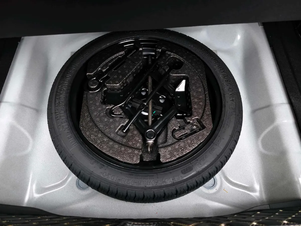 2023 Geely Emgrand 1.5L 127HP L4 CVT,autocango,china used car exporter,china ev exporter,chinese used car exporter,chinese used ev exporter