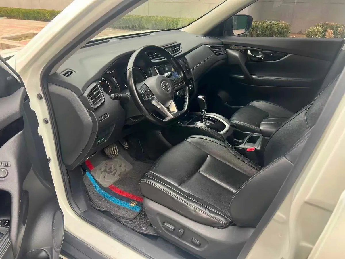 2020 Nissan X-Trail 2.0L 154HP L4 CVT,autocango,china used car exporter,china ev exporter,chinese used car exporter,chinese used ev exporter