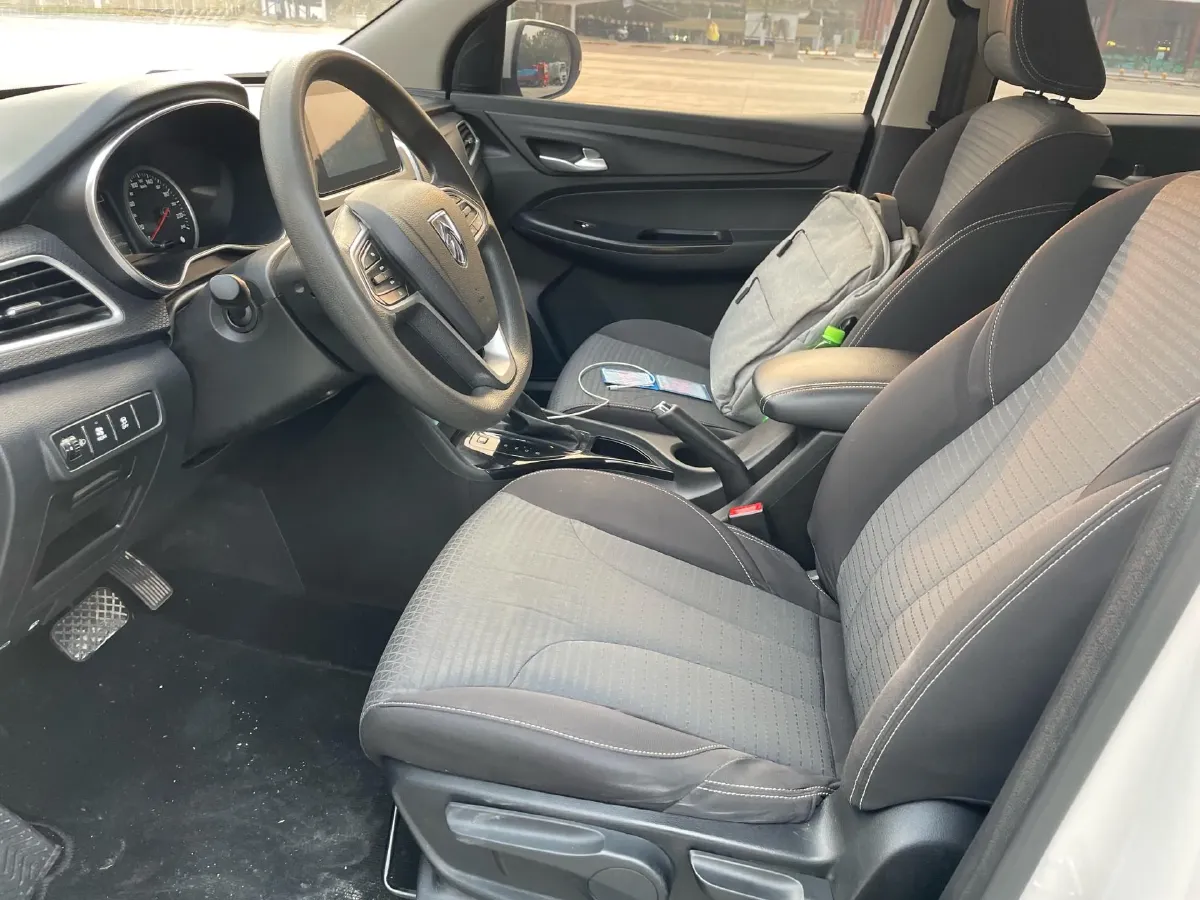 2021 BaoJun 730 1.5T 147HP L4 CVT,autocango,china used car exporter,china ev exporter,chinese used car exporter,chinese used ev exporter