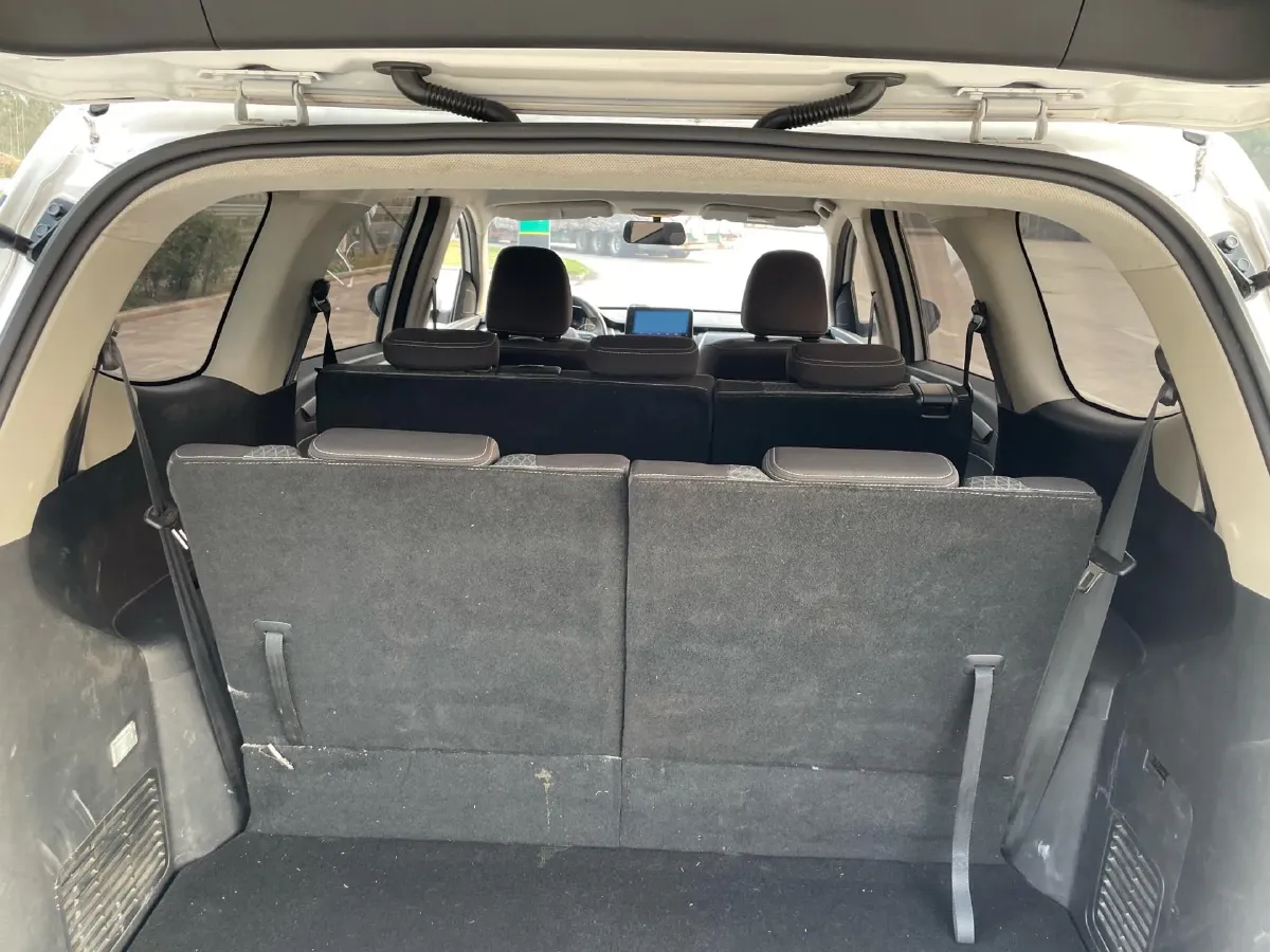 2021 BaoJun 730 1.5T 147HP L4 CVT,autocango,china used car exporter,china ev exporter,chinese used car exporter,chinese used ev exporter