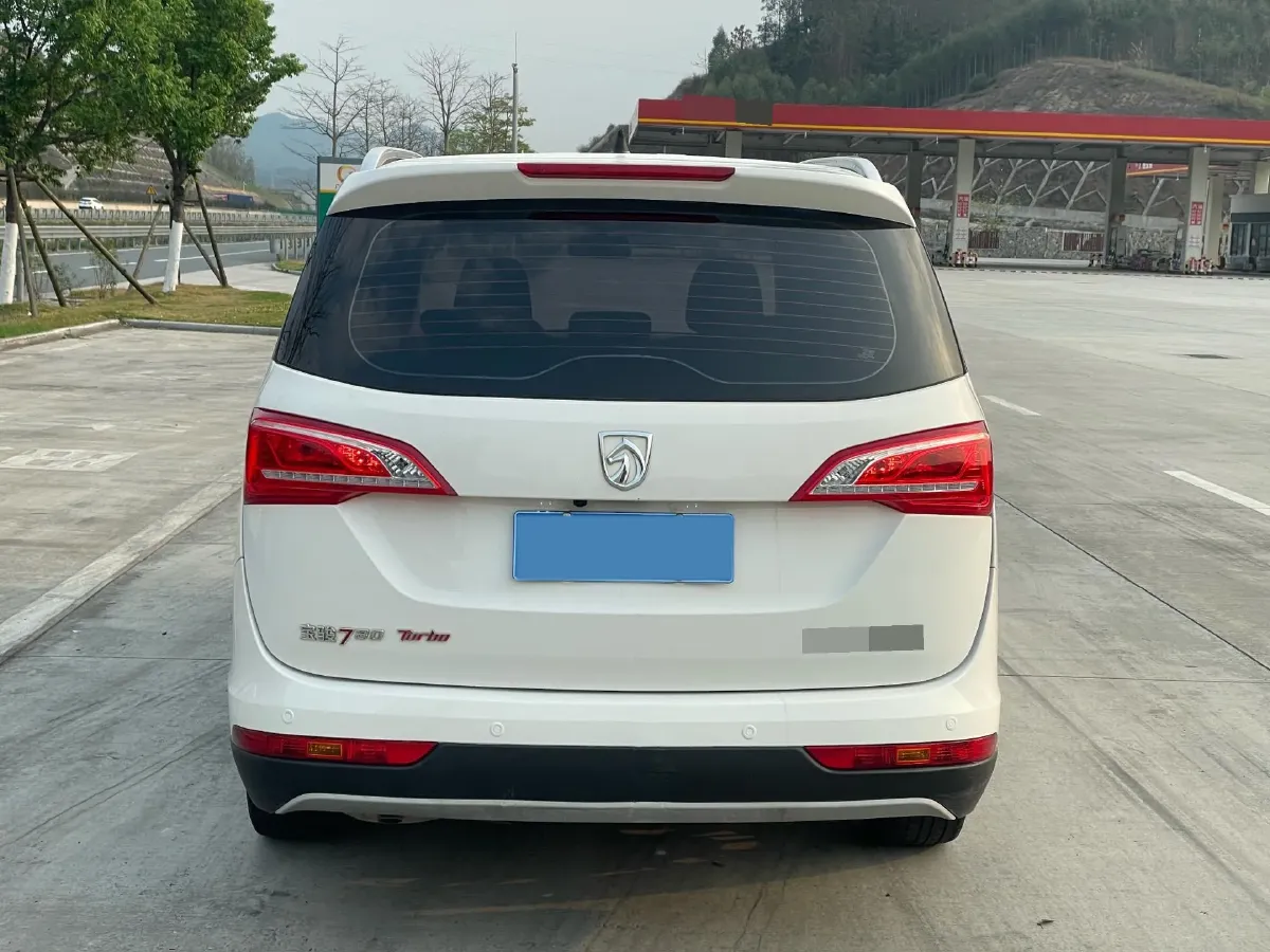 2021 BaoJun 730 1.5T 147HP L4 CVT,autocango,china used car exporter,china ev exporter,chinese used car exporter,chinese used ev exporter