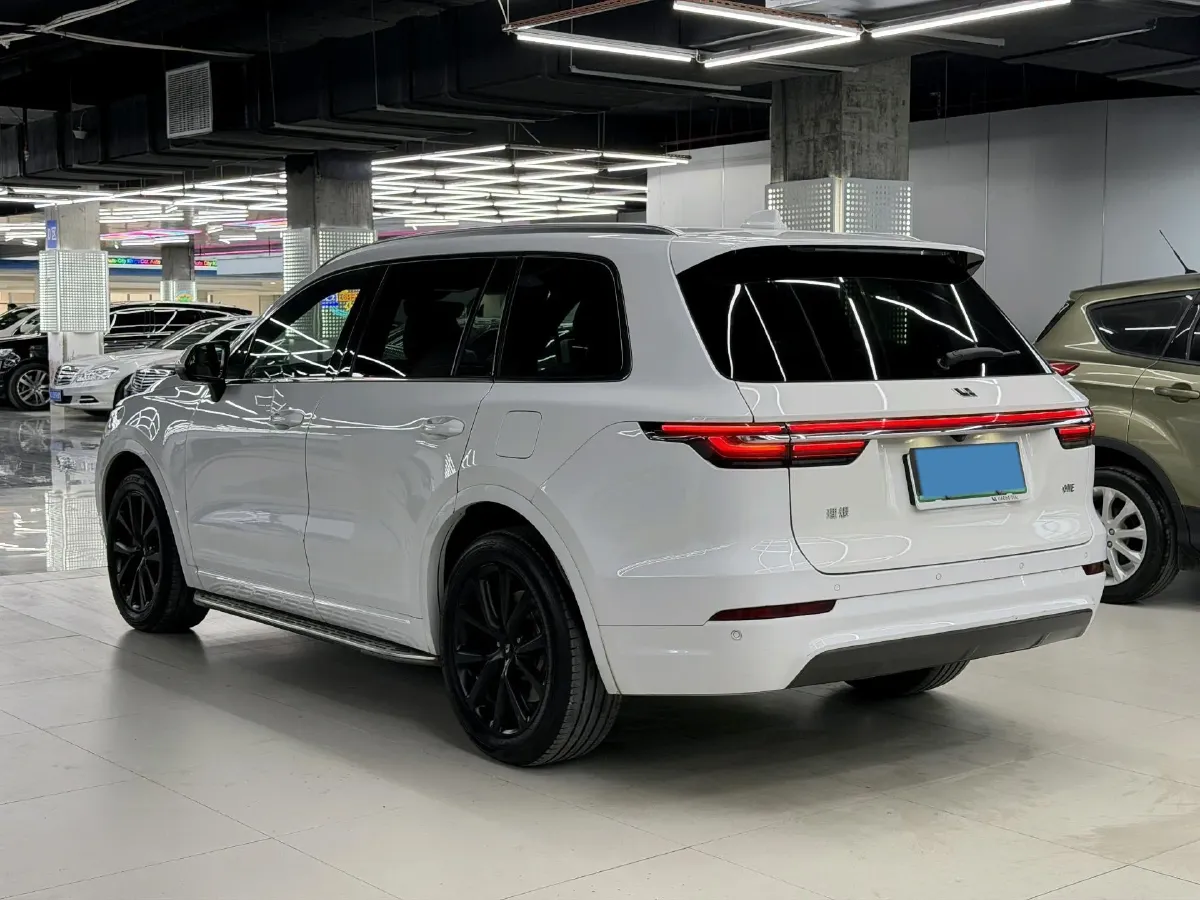 2020 Li ONE Range Extended 131HP REEV 40.5KWH,autocango,china used car exporter,china ev exporter,chinese used car exporter,chinese used ev exporter