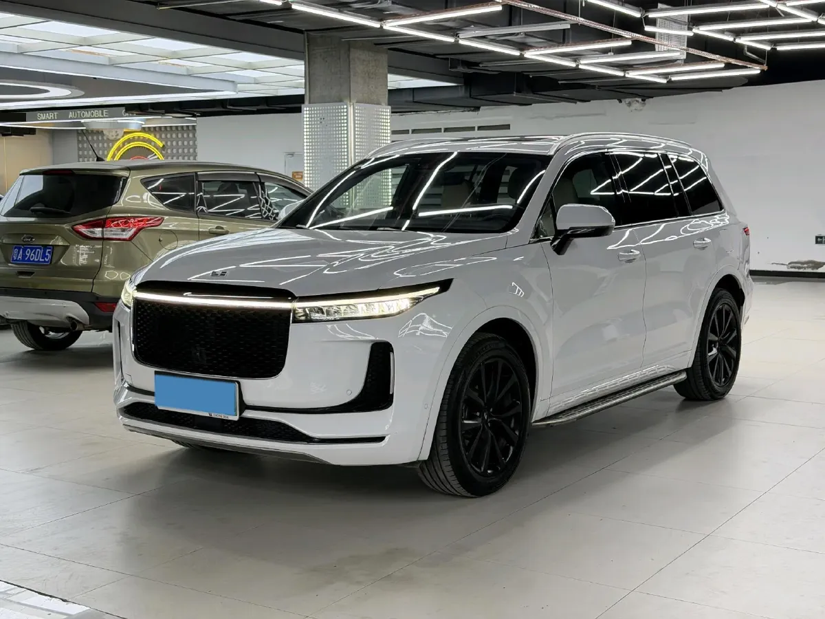 2020 Li ONE Range Extended 131HP REEV 40.5KWH,autocango,china used car exporter,china ev exporter,chinese used car exporter,chinese used ev exporter
