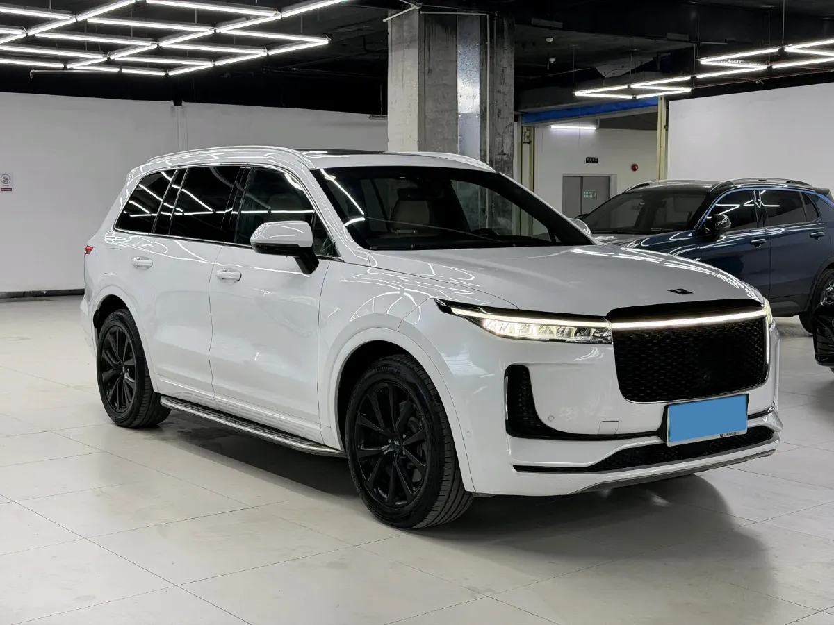 2020 Li ONE Range Extended 131HP REEV 40.5KWH,autocango,china used car exporter,china ev exporter,chinese used car exporter,chinese used ev exporter