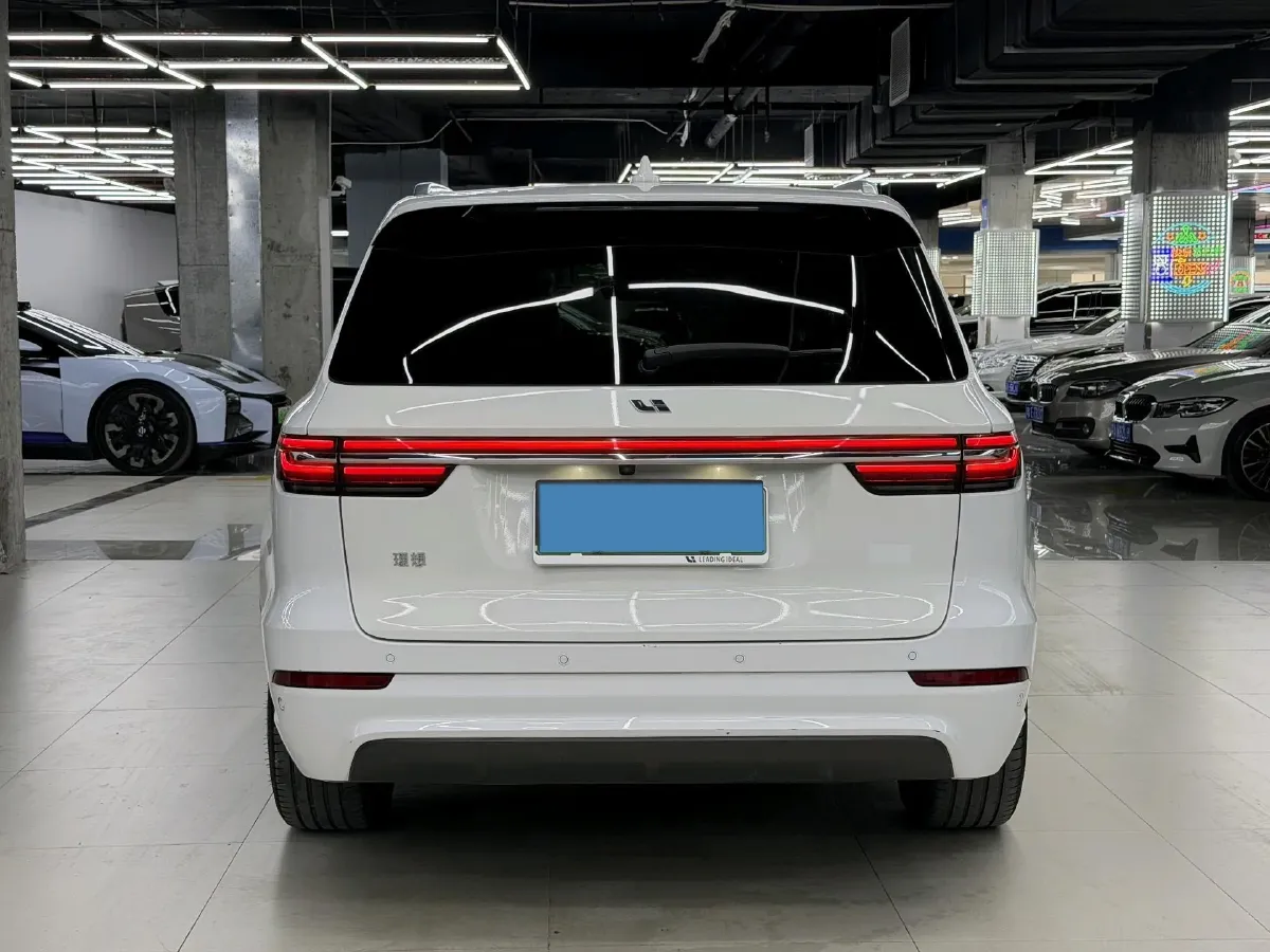 2020 Li ONE Range Extended 131HP REEV 40.5KWH,autocango,china used car exporter,china ev exporter,chinese used car exporter,chinese used ev exporter