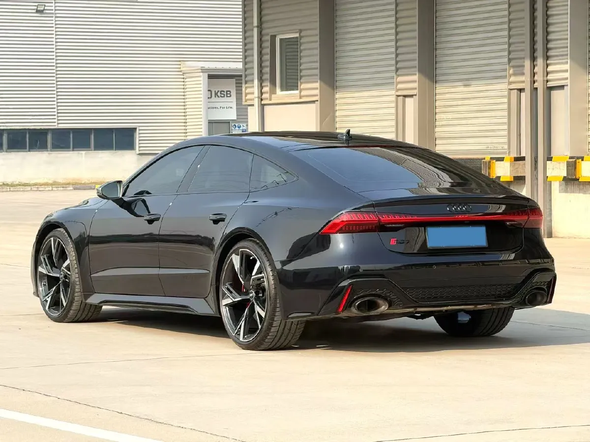 2025 Audi RS 7 4.0T 630HP V8 8AT,autocango,china used car exporter,china ev exporter,chinese used car exporter,chinese used ev exporter
