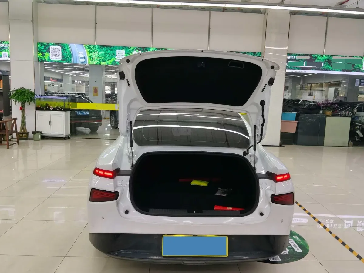 2020 Xpeng P7 BEV 70.8KWH,autocango,china used car exporter,china ev exporter,chinese used car exporter,chinese used ev exporter