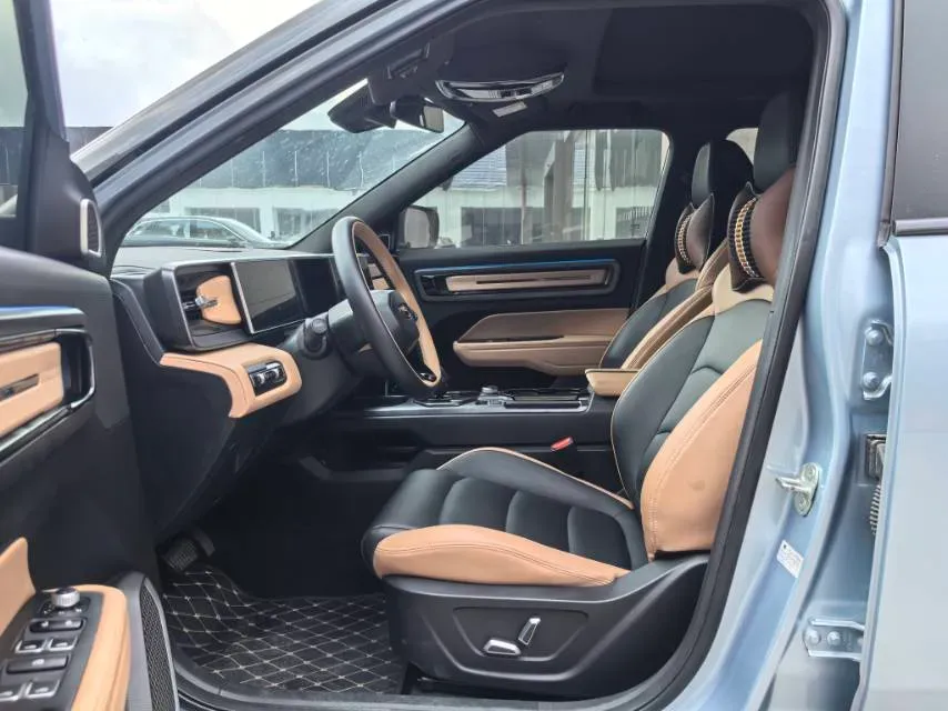 2023 Geely ICON 1.5T 181HP L4 7DCT,autocango,china used car exporter,china ev exporter,chinese used car exporter,chinese used ev exporter