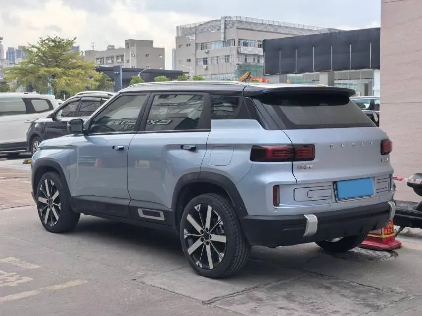 2023 Geely ICON 1.5T 181HP L4 7DCT,autocango,china used car exporter,china ev exporter,chinese used car exporter,chinese used ev exporter